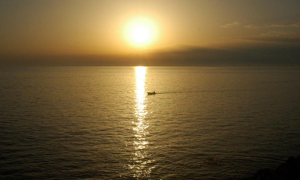 Dalmatian Sunset, photograph ©2007 Michael Dickel